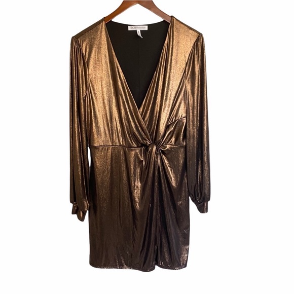 BCBGeneration Dresses & Skirts - BCBGeneration metallic copper v-neck twist front long sleeve party dress. Large.